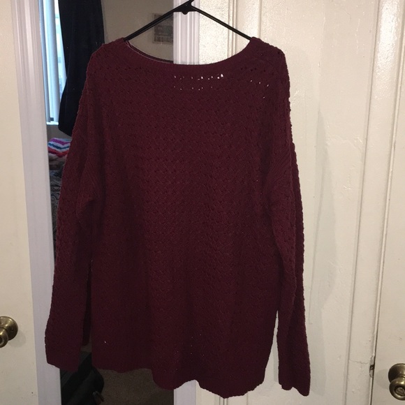TALL Maroon Sweater! Great quality & breathable - Picture 2 of 4